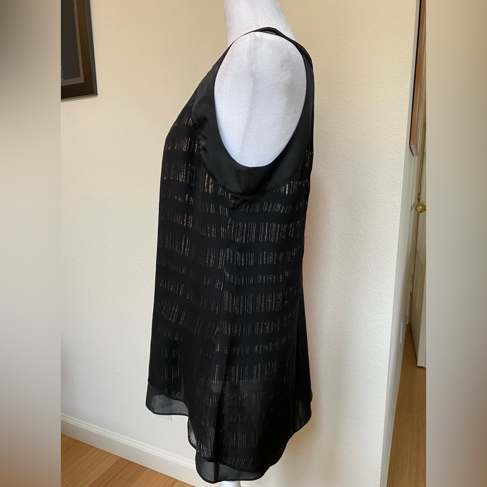 WHBM Black silk top w/metallic threads. Size 6 Never worn. Perfect condition - Picture 4 of 6